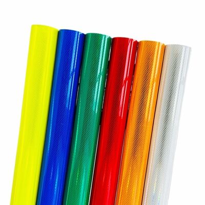 Хорошая цена Отражающий лист алмазного качества серии LZT9800 для постоянных дорожных знаков онлайн