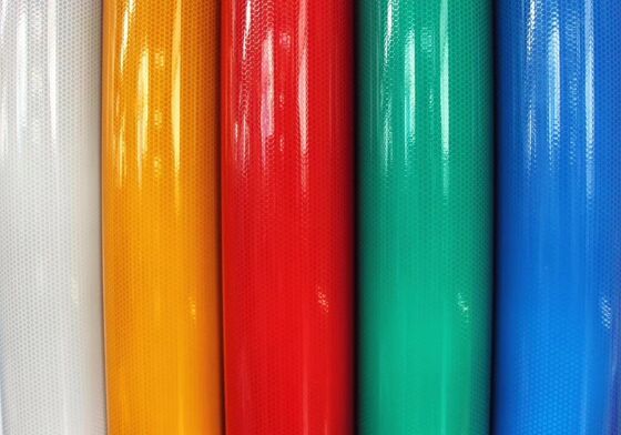 Хорошая цена Улучшенная видимость отражательный лист высокой интенсивности для критической вывески онлайн