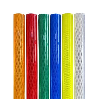 Хорошая цена Светоотражающая пленка алмазного класса с призматической конструкцией Full-Cube и соответствием стандарту ASTM D4956 Тип XI онлайн